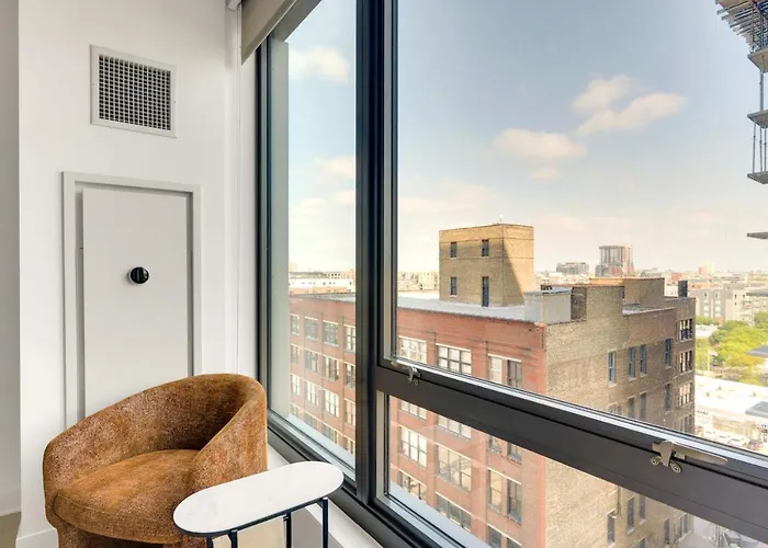 W Loop Studio W Gym Coworking Nr Uic Chi-751 * Chicago